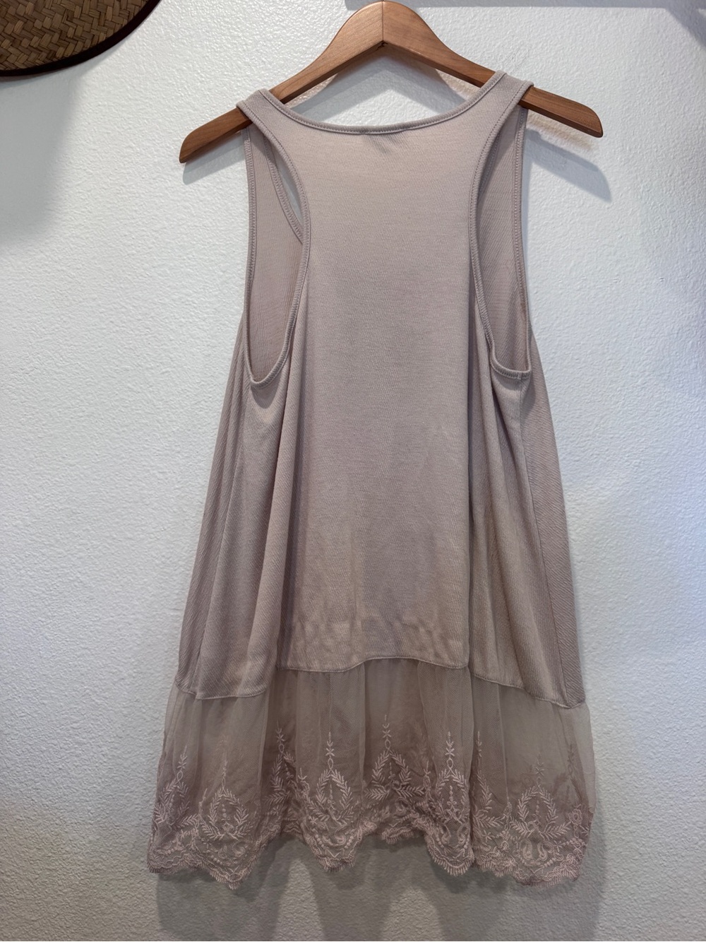 Umgee Lace-Hem Layered Tank Tunic Top - Light Mauve Medium - Picture 5 of 5
